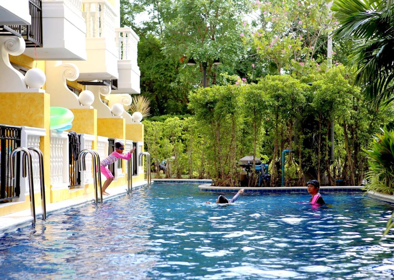 Venetian Poseidon Pool Hotel Джомтиен Бийч Екстериор снимка